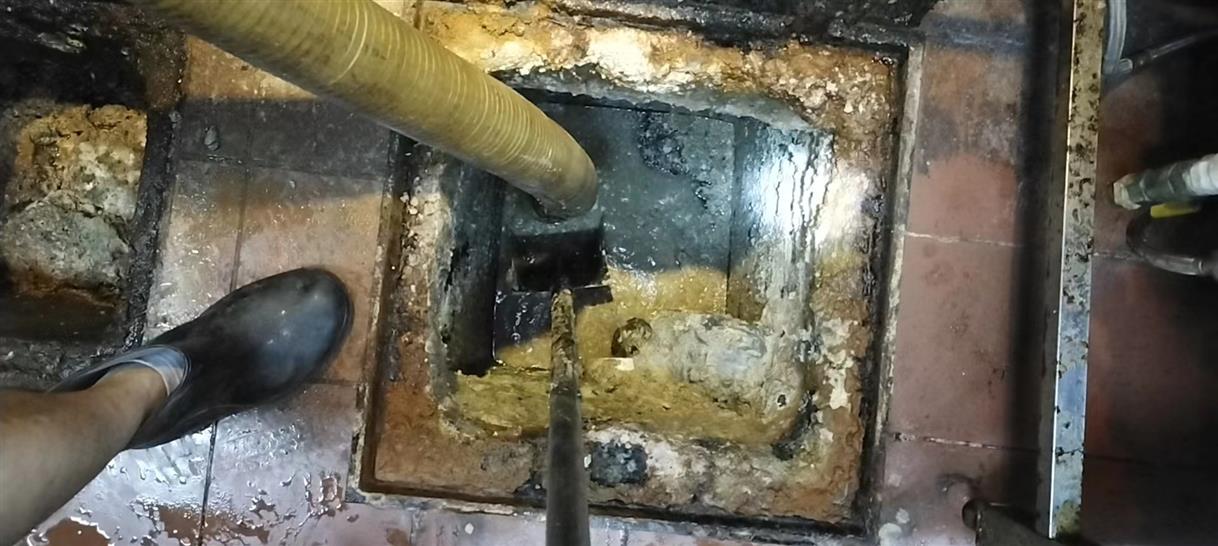 临桂污水池清理一般都有毒气，怎么预防中毒呢？
