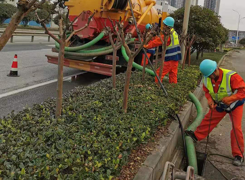 临桂市政管道清淤